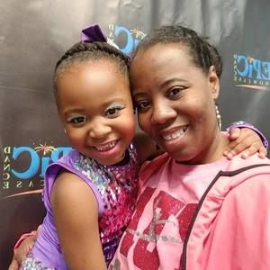 Meet your Posher, Chekea